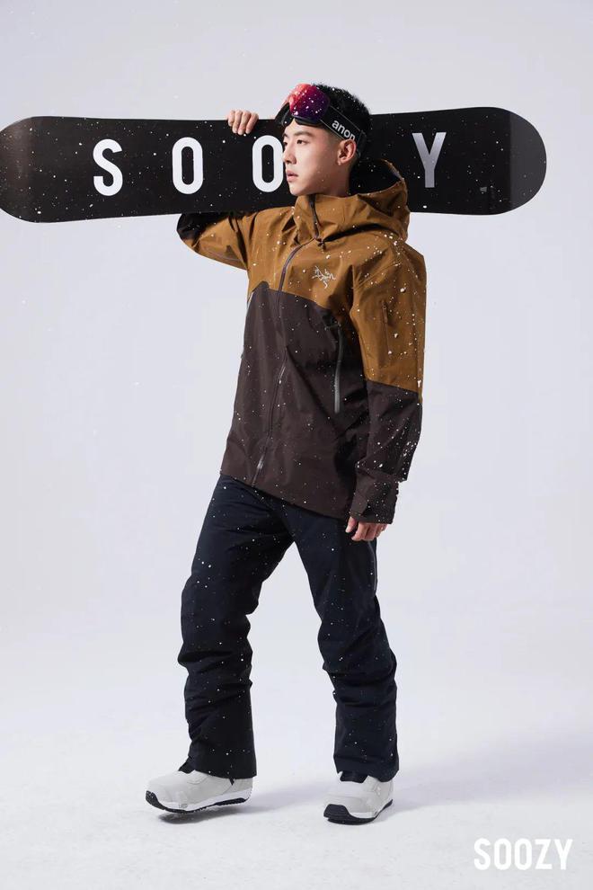 牌！6款男士单板滑雪服推荐凯发k8网站登录滑大雪穿大(图8)