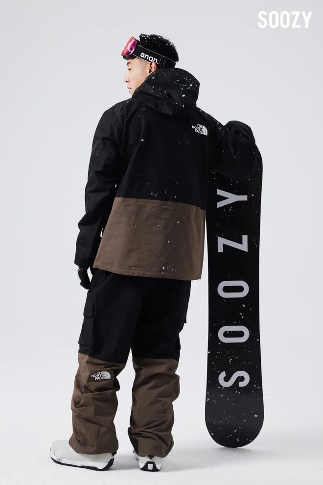 牌！6款男士单板滑雪服推荐凯发k8网站登录滑大雪穿大(图11)