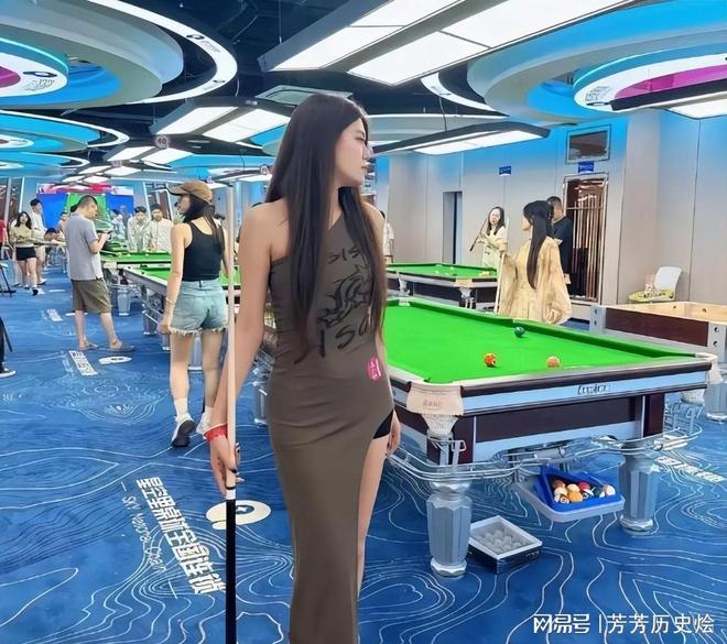 包间暗藏玄机美女陪练988包一杆进洞k8凯发入口台球厅被曝“特殊服务”(图22)