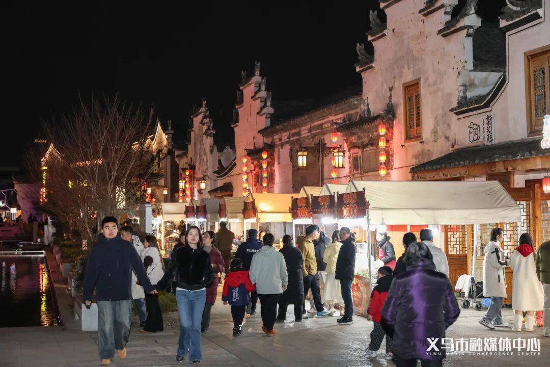 力！“世界超市”文旅热度飙升凯发网址春晚分会场激发新动(图6)